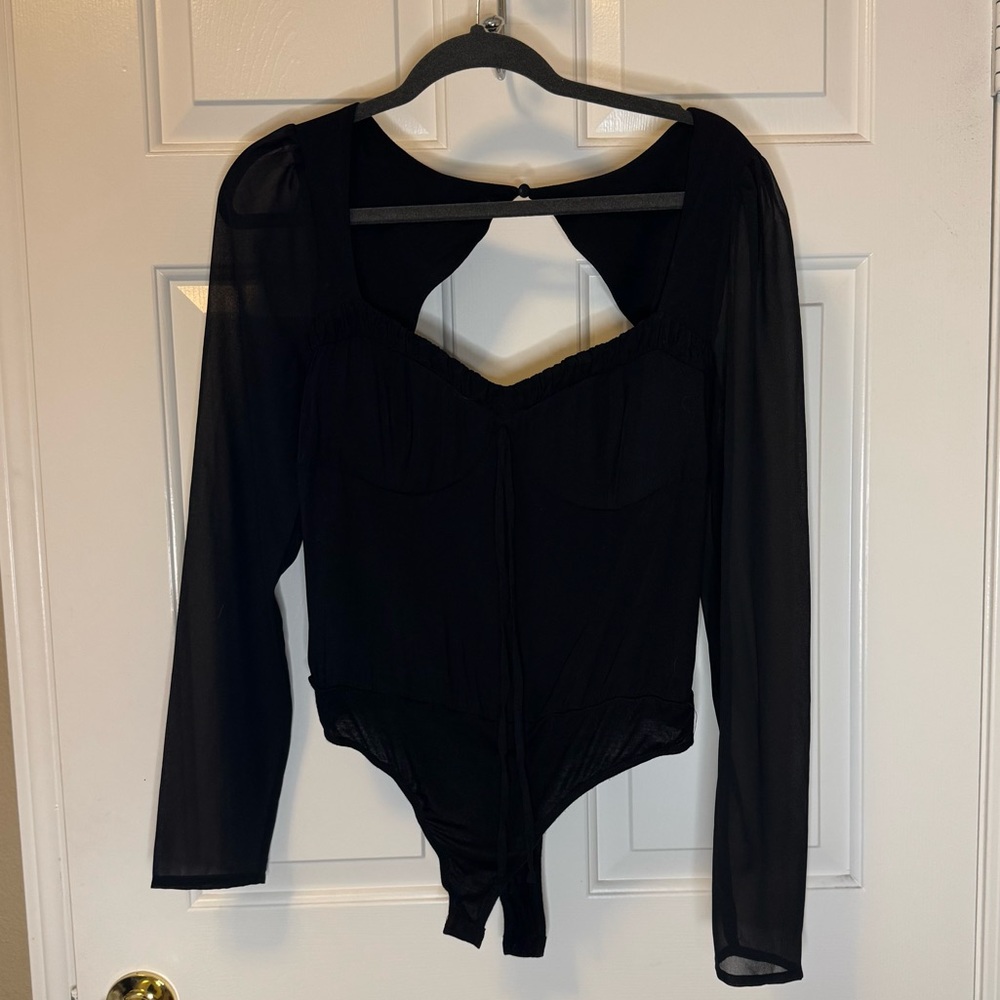 NWOT Lulu's Black Textured Bodysuit Medium